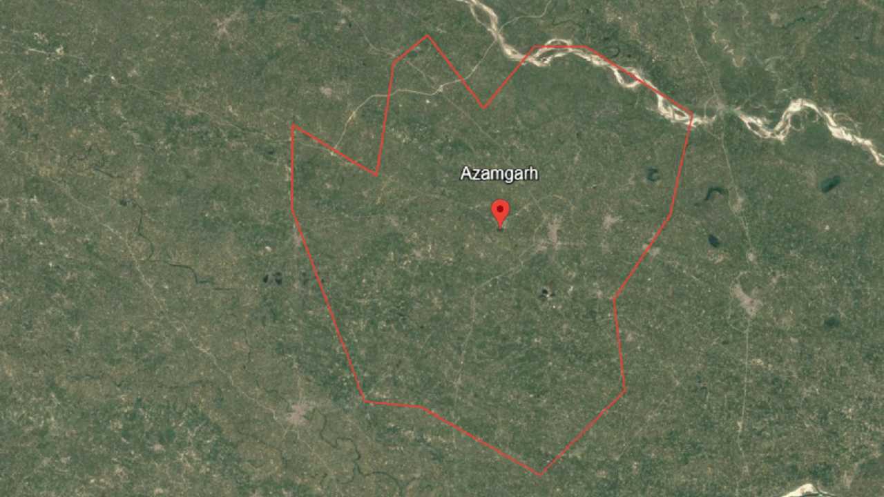 Where is azamgarh located in india, Azamgarh area in sq km, pin code